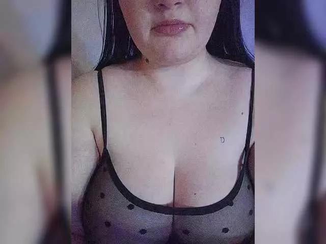 -Emma- on BongaCams 
