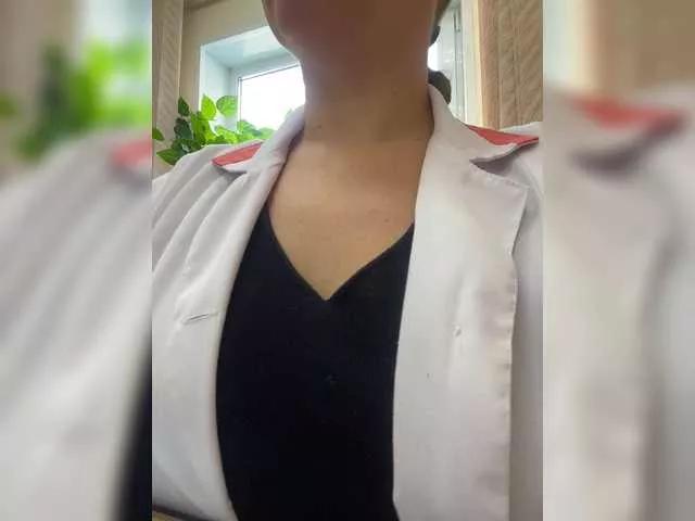 -Jolly- on BongaCams 