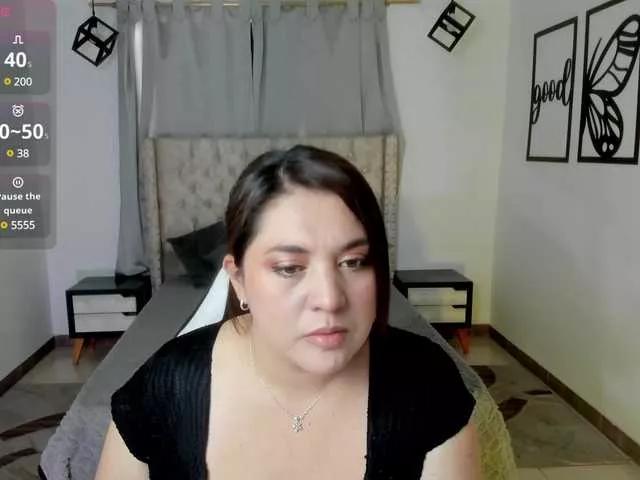 -p-a-u-l-a- on BongaCams 