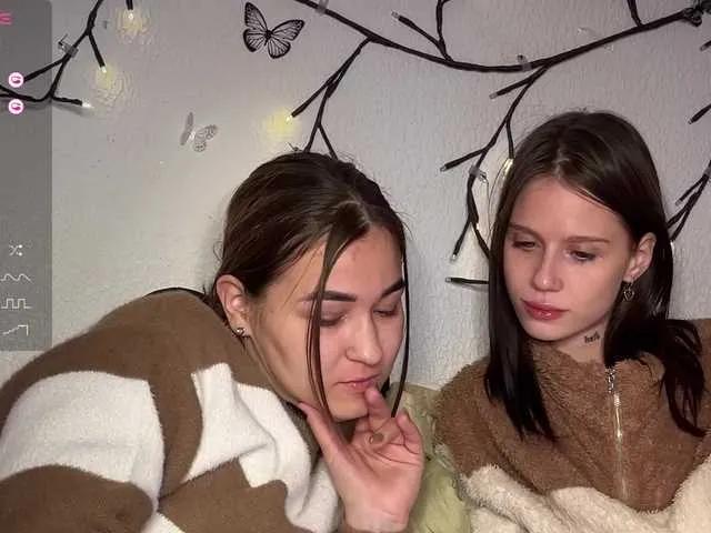 Model 2Love-Love2