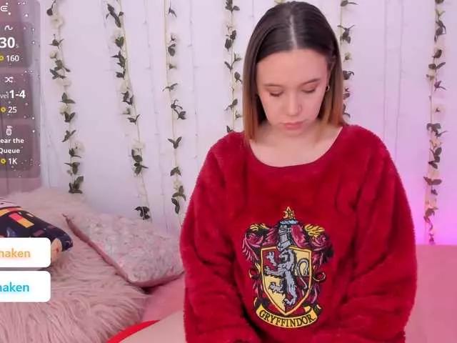 AbbyH2 on BongaCams 