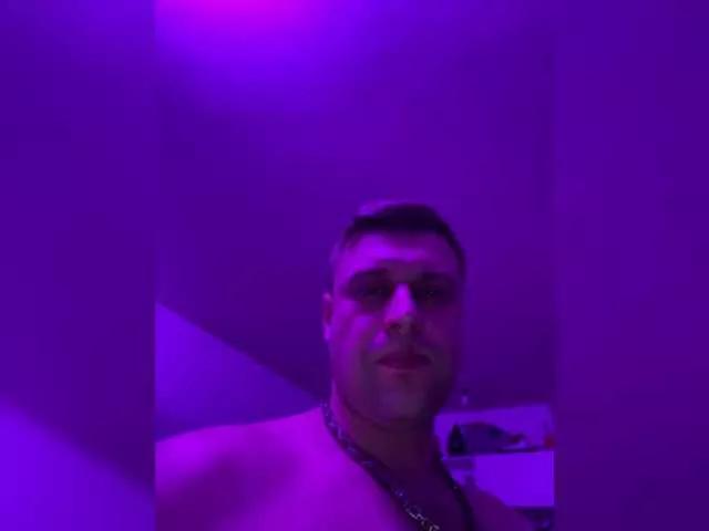 Achilles001 on BongaCams 