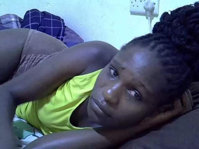 adara-lee on BongaCams 