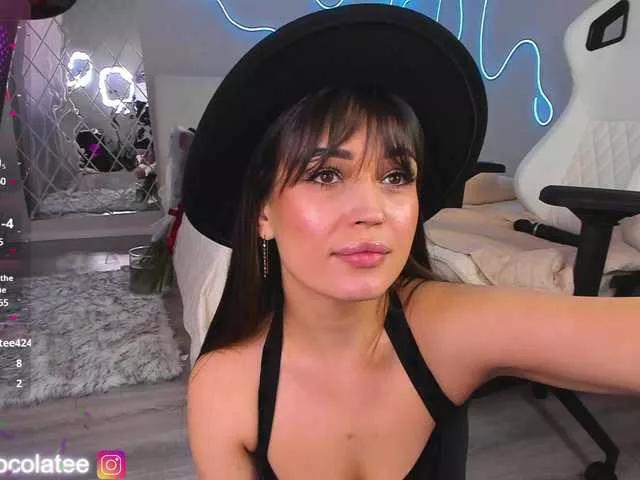 Adel-chocolatee on BongaCams 