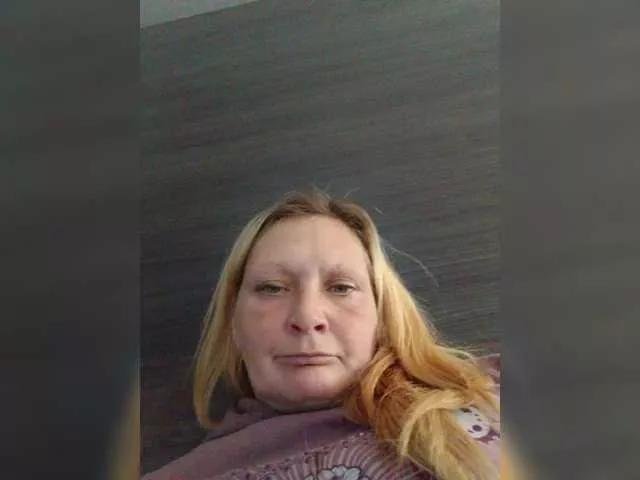 Adelaideskyy on BongaCams 