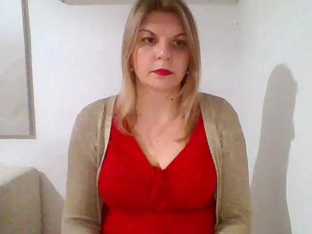 AdriannaLove on BongaCams 