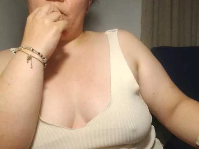 agathamiller on BongaCams 