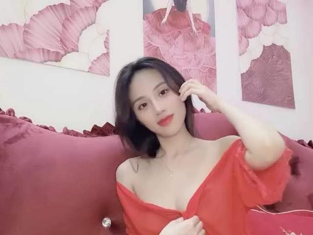 Aimee120 on BongaCams 