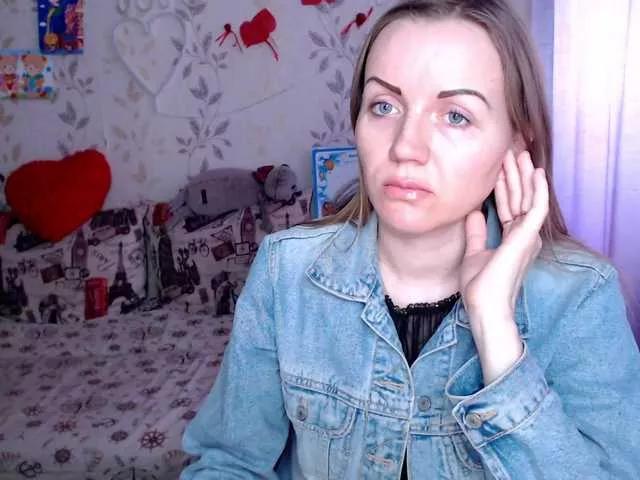 Alenushka888 on BongaCams 