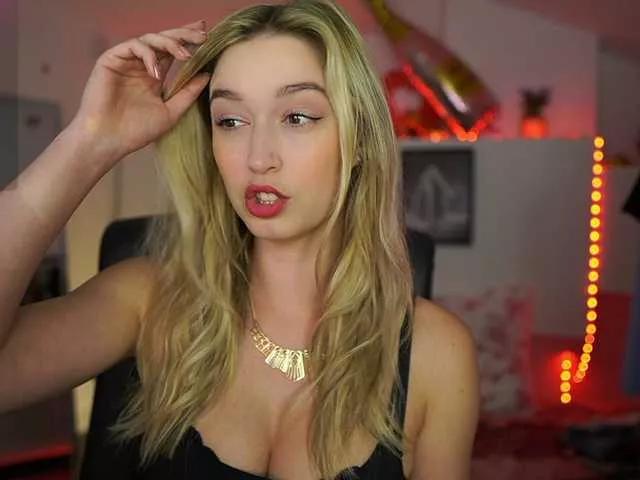 Offline AlexisTexas18 on BongaCams