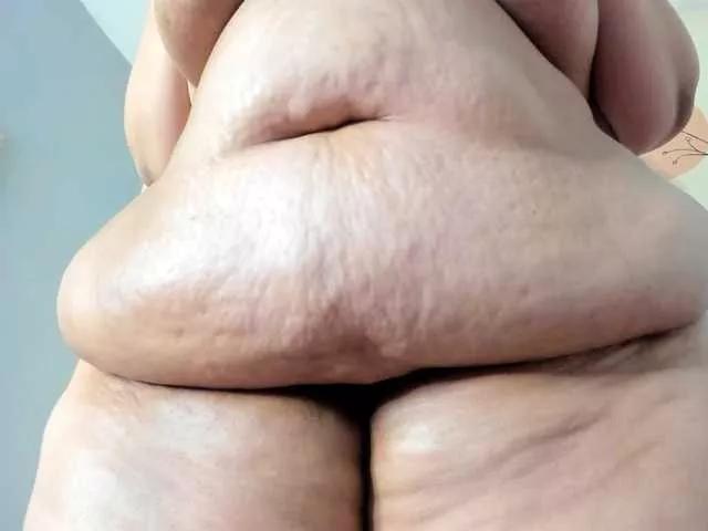 AlondraZaens on BongaCams 
