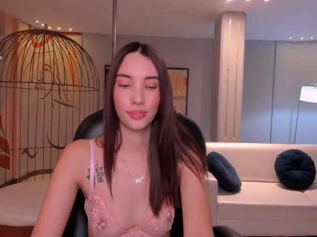 AnaisNin1 on BongaCams 