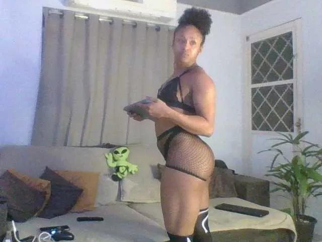 Anjinhamah on BongaCams 