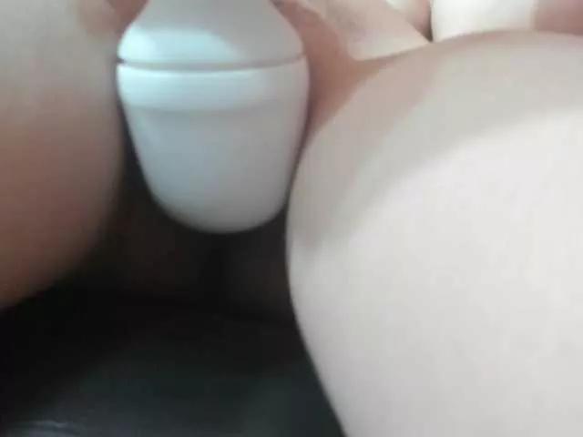 anniejhonsson on BongaCams 