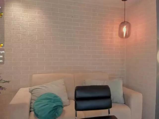 ArianaDumont on BongaCams 