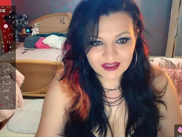 Ariellefoxy on BongaCams 
