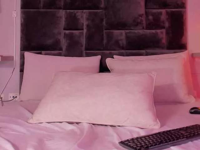 Ashley-Pink on BongaCams 
