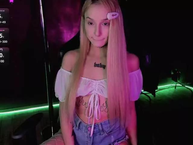 AshMila on BongaCams 