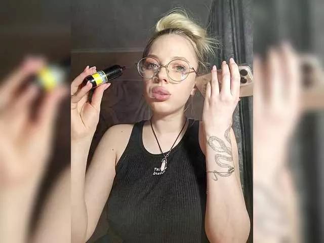 AsyaMi on BongaCams 