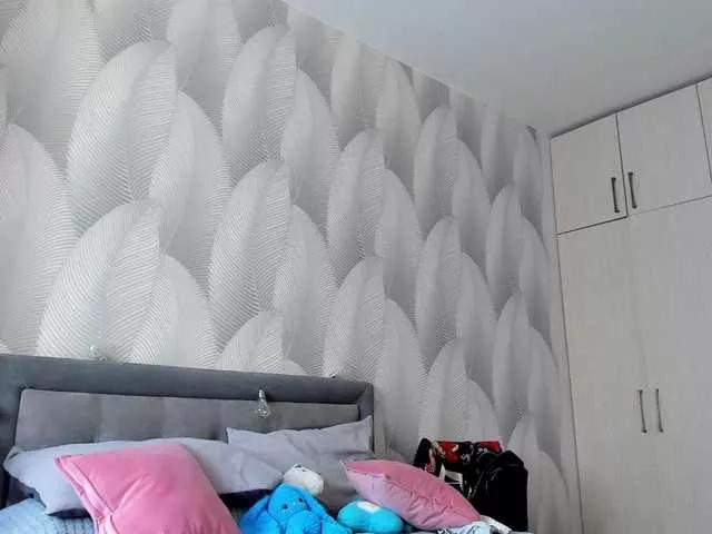 Bambiiiii on BongaCams 