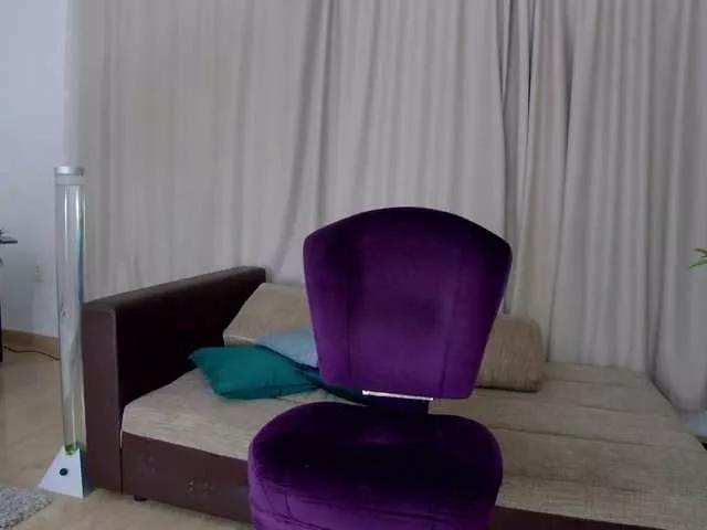 Bella-Amour on BongaCams 