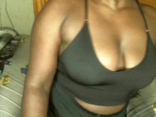 BLACKQUEEN344 on BongaCams 