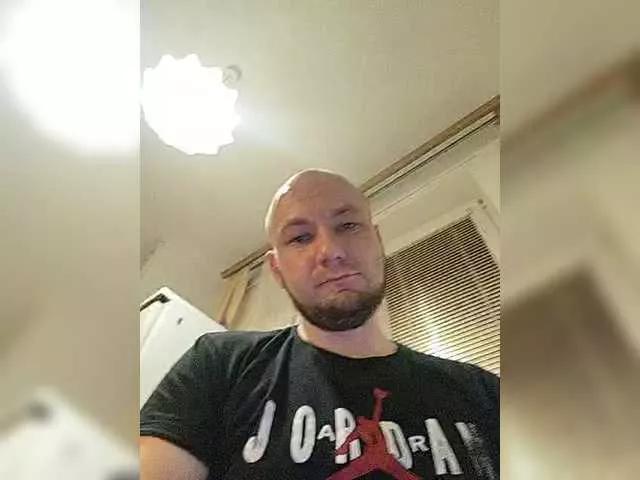 bradjolie on BongaCams 