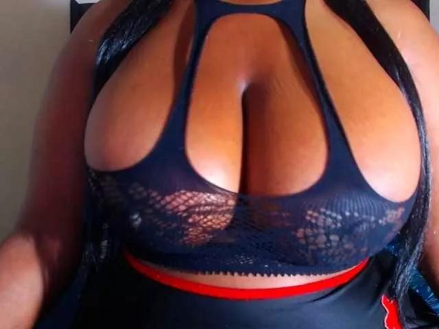 BUSTYDIAMOND on BongaCams 