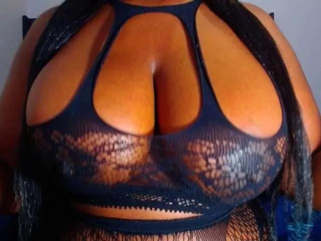 BUSTYDIAMOND on BongaCams 