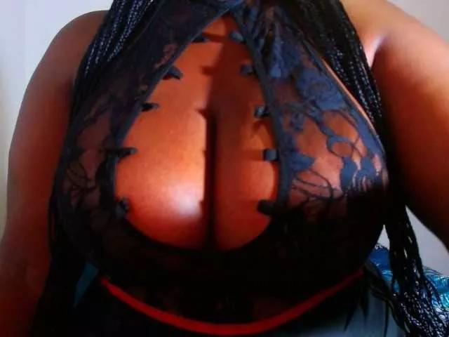 BUSTYDIAMOND on BongaCams 
