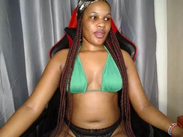 Cadercey254 on BongaCams 