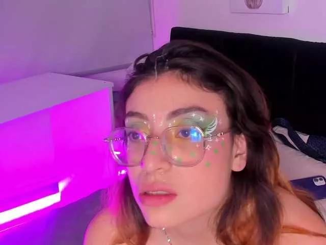 CamilleLiam on BongaCams 