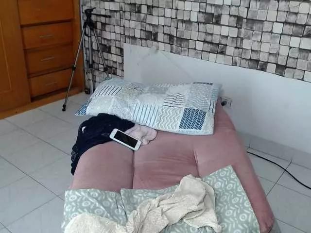 carla-lopez on BongaCams 