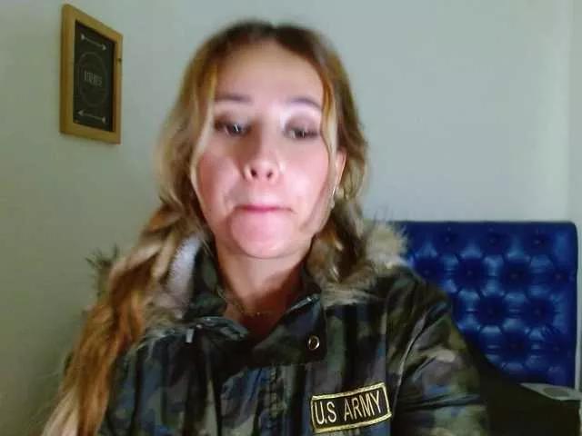 carlabeer on BongaCams 