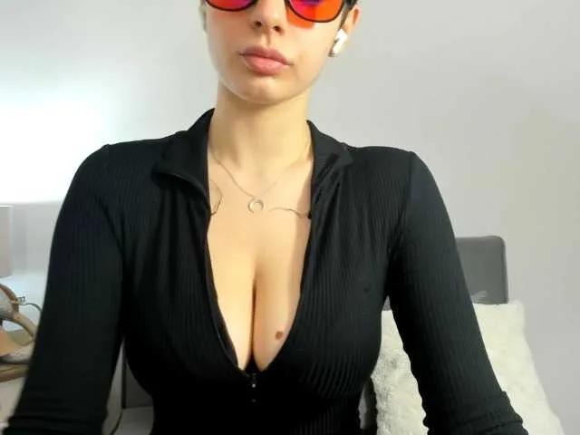 CarleighNaughty on BongaCams