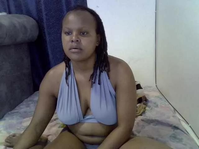 Carol004 on BongaCams 