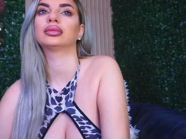CassieLopez on BongaCams 