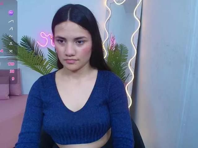 Chiara-tay on BongaCams