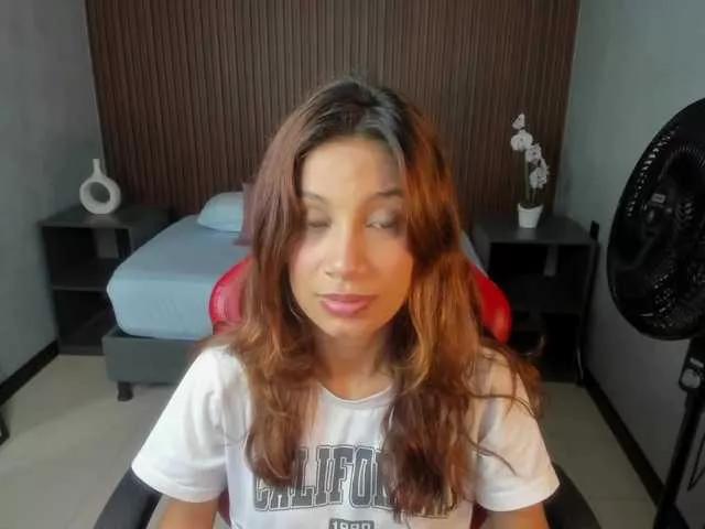 cora-22 on BongaCams 