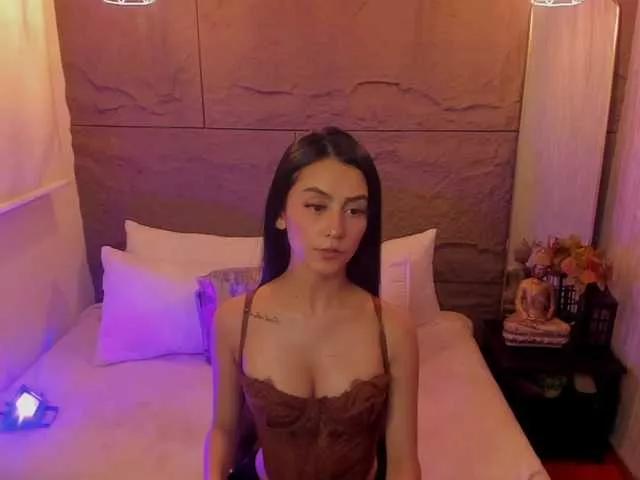 Coraliinee on BongaCams 