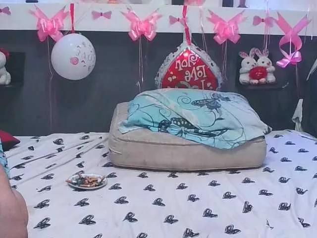 couplecrazyy on BongaCams 