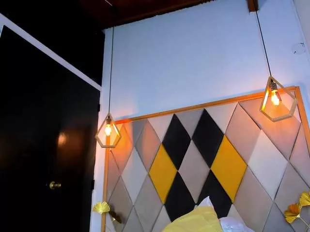 coupleehoorny on BongaCams 