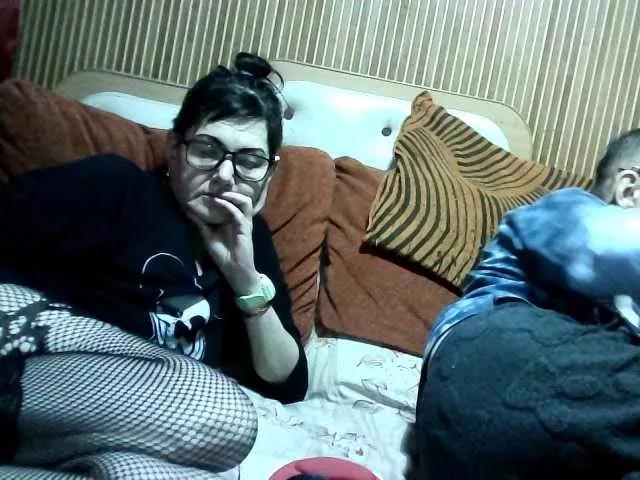 coupleofcoolx on BongaCams 