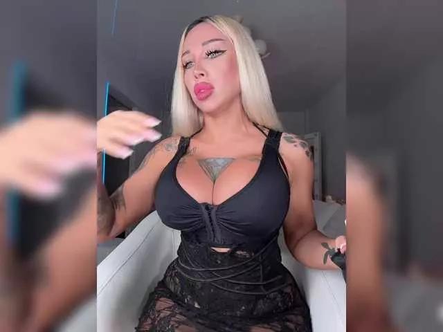Cristalkate on BongaCams 