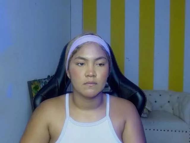 cristalwar on BongaCams 