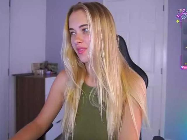 DanikaDillan on BongaCams 