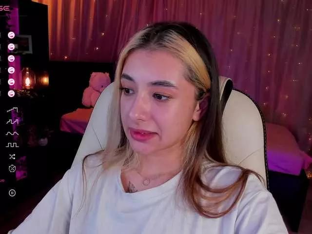 DarlaBelle on BongaCams 