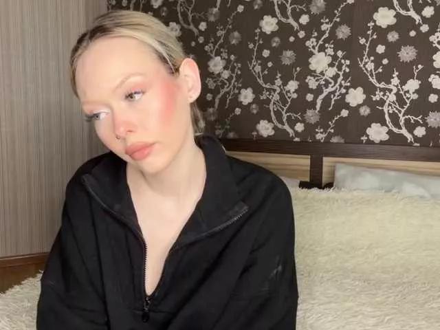 demilodge on BongaCams 