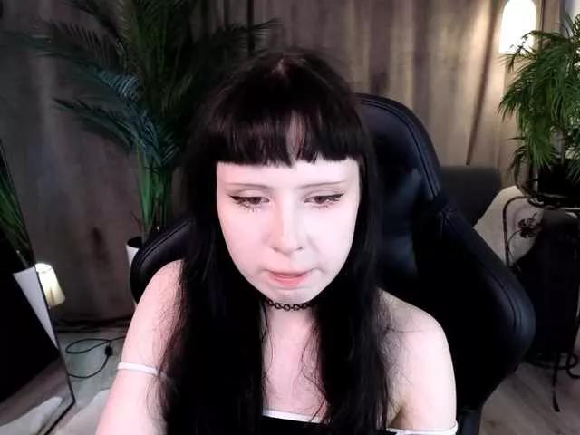 DianaVi on BongaCams
