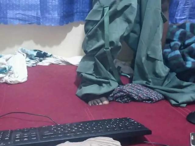 EbonyCreamer on BongaCams